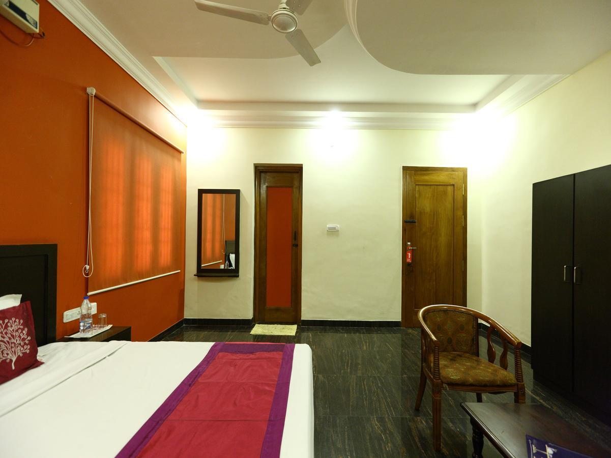 Oyo 7355 Covinille Bed & Breakfast Madurai Luaran gambar