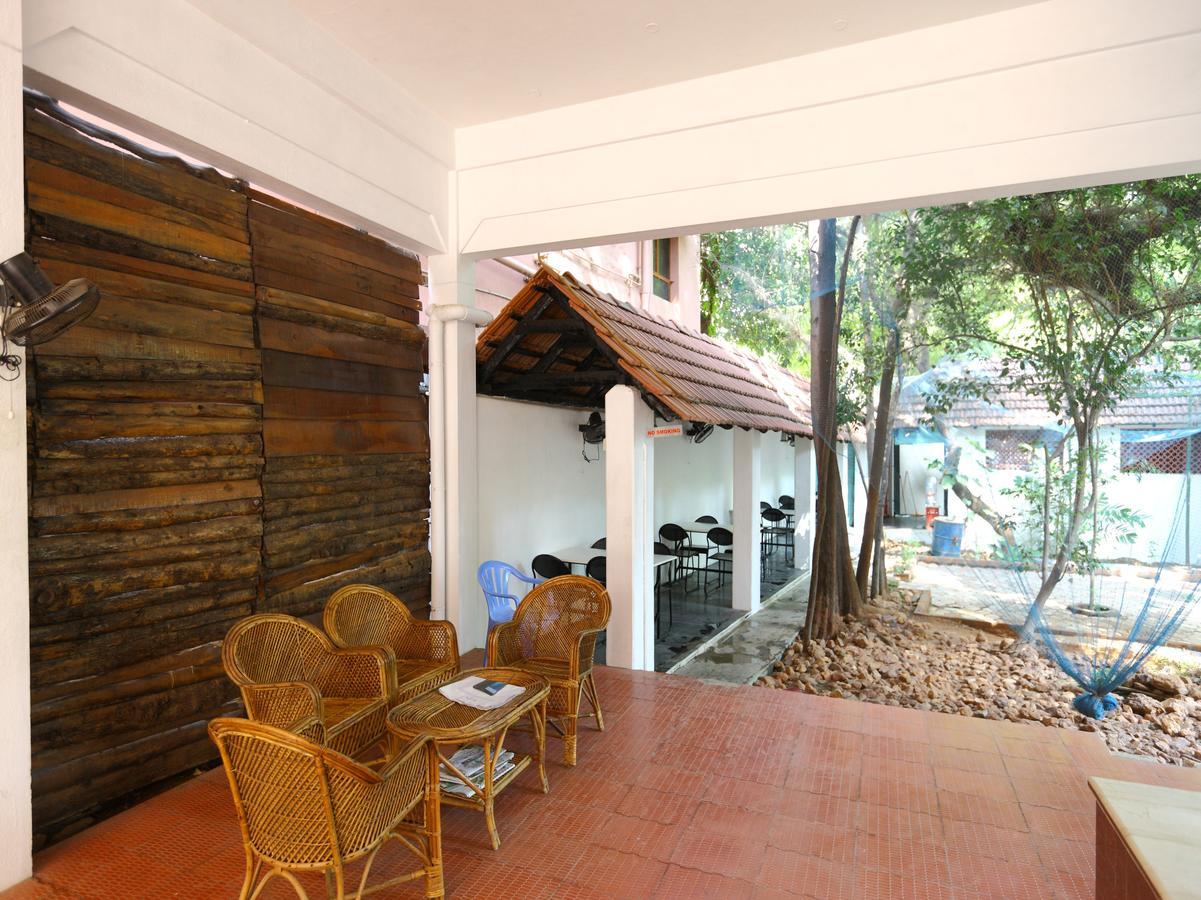Oyo 7355 Covinille Bed & Breakfast Madurai Luaran gambar